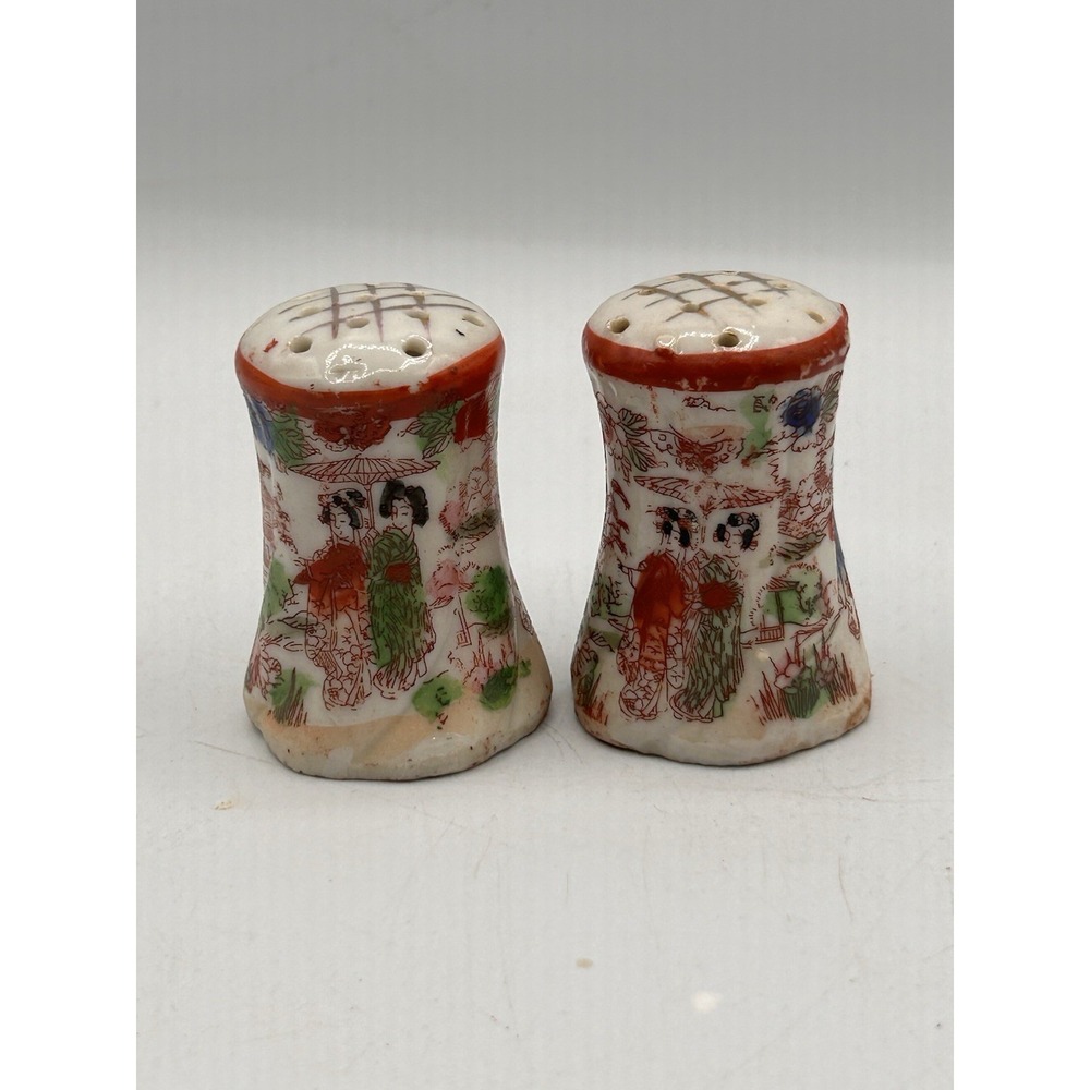 Vintage Japanese Porcelain Red Geisha Girl Salt and Pepper Shakers